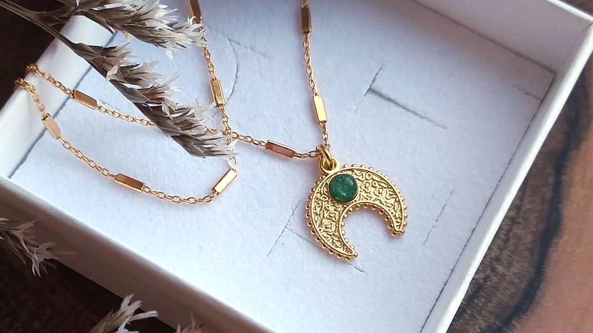 Pozłacane srebro i kamień naturalny